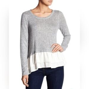 Le Lis Ruffled Hem Gray Women's Shirt